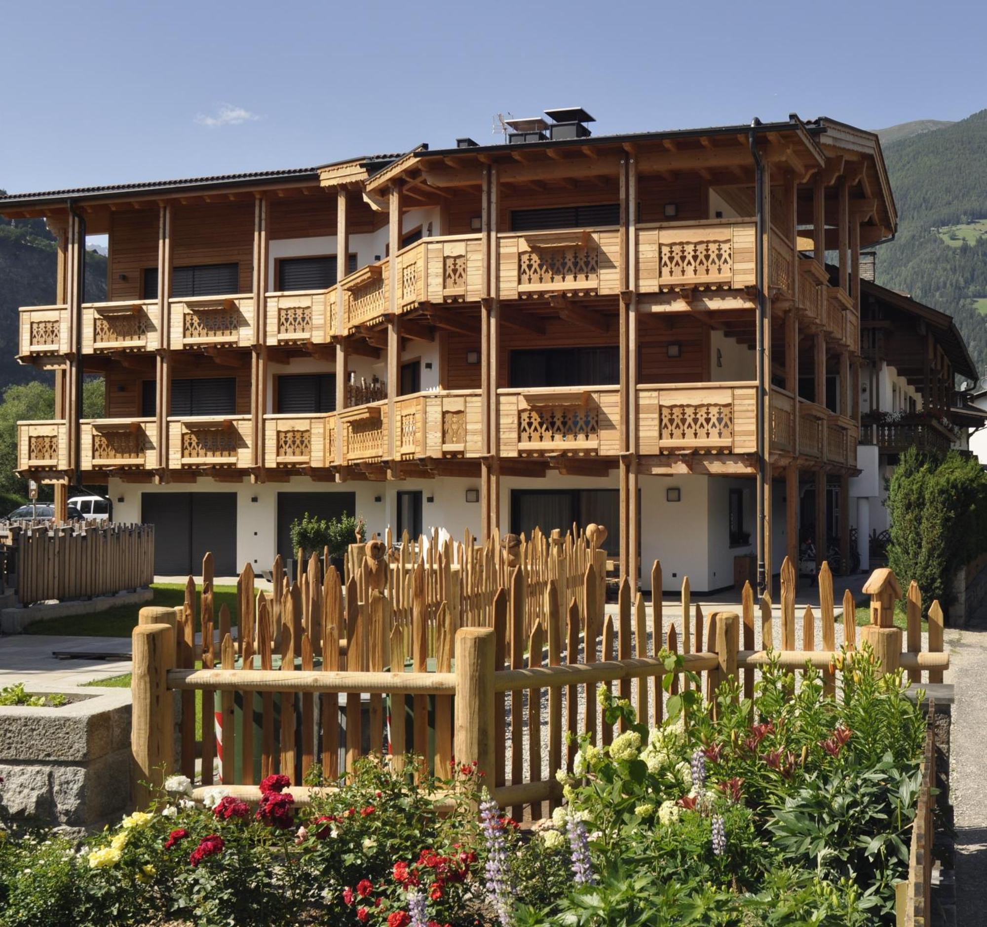 Chalet Schwarzenstein กัมโปตูเรส ภายนอก รูปภาพ